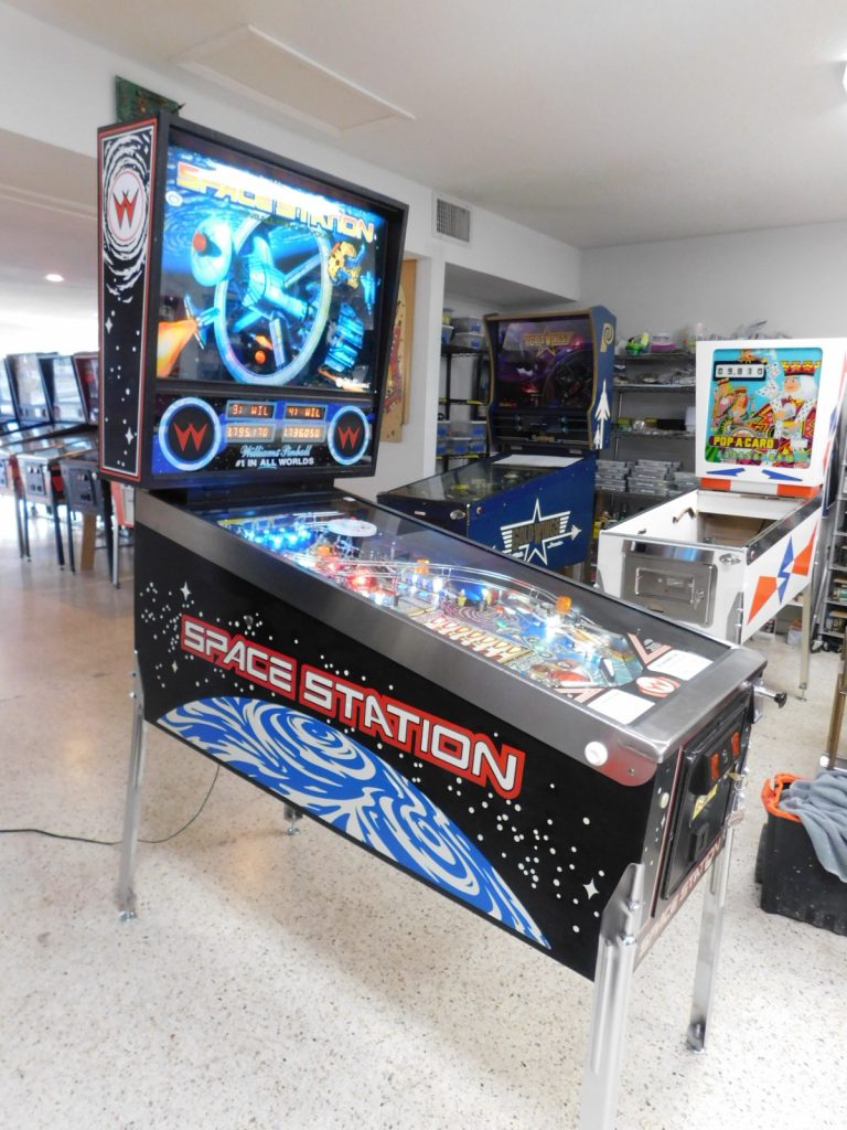 williams pinball machine space station