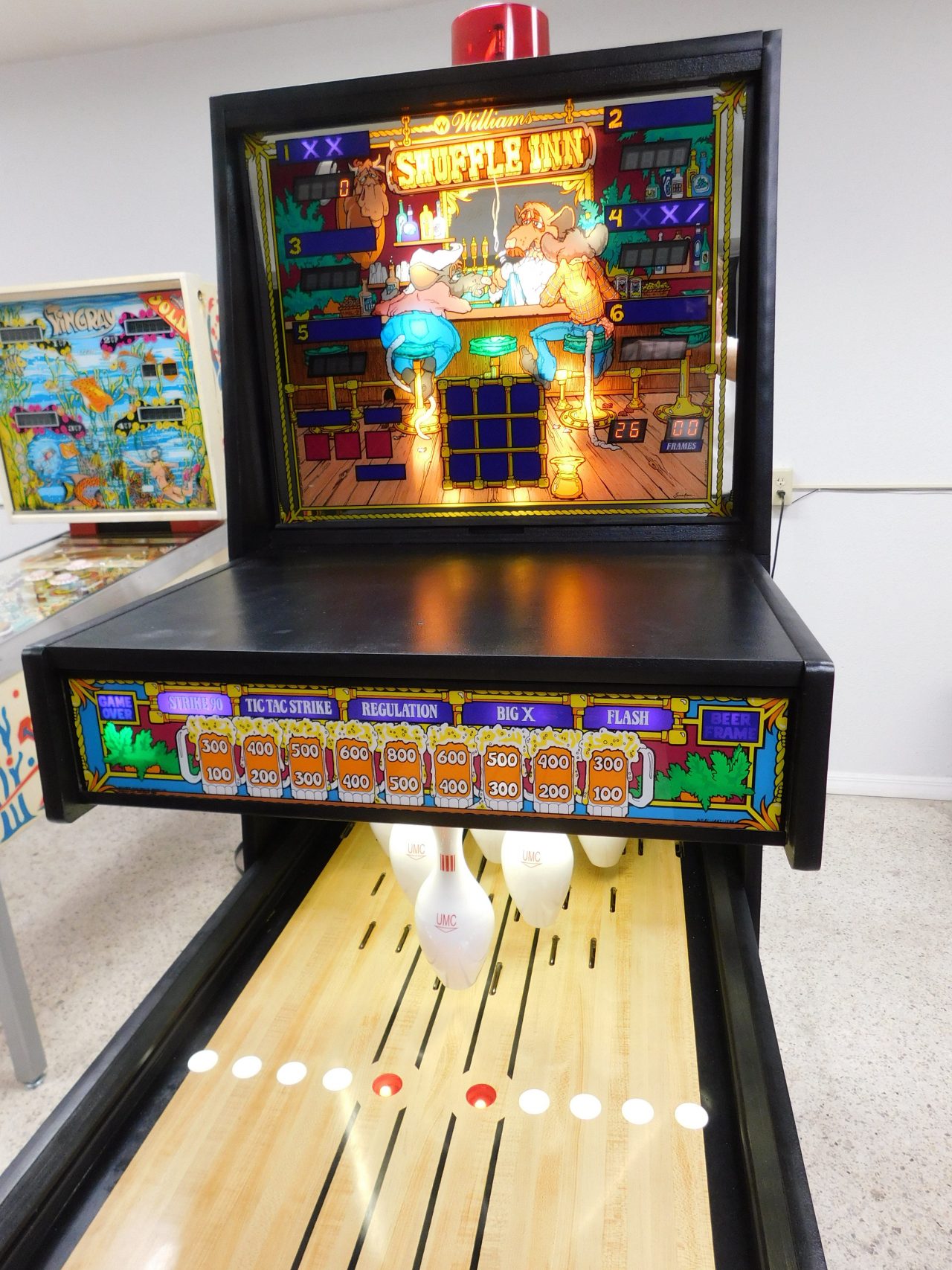 SOLD - 1990 Williams Shuffle Inn Deluxe Shuffle Alley (repainted