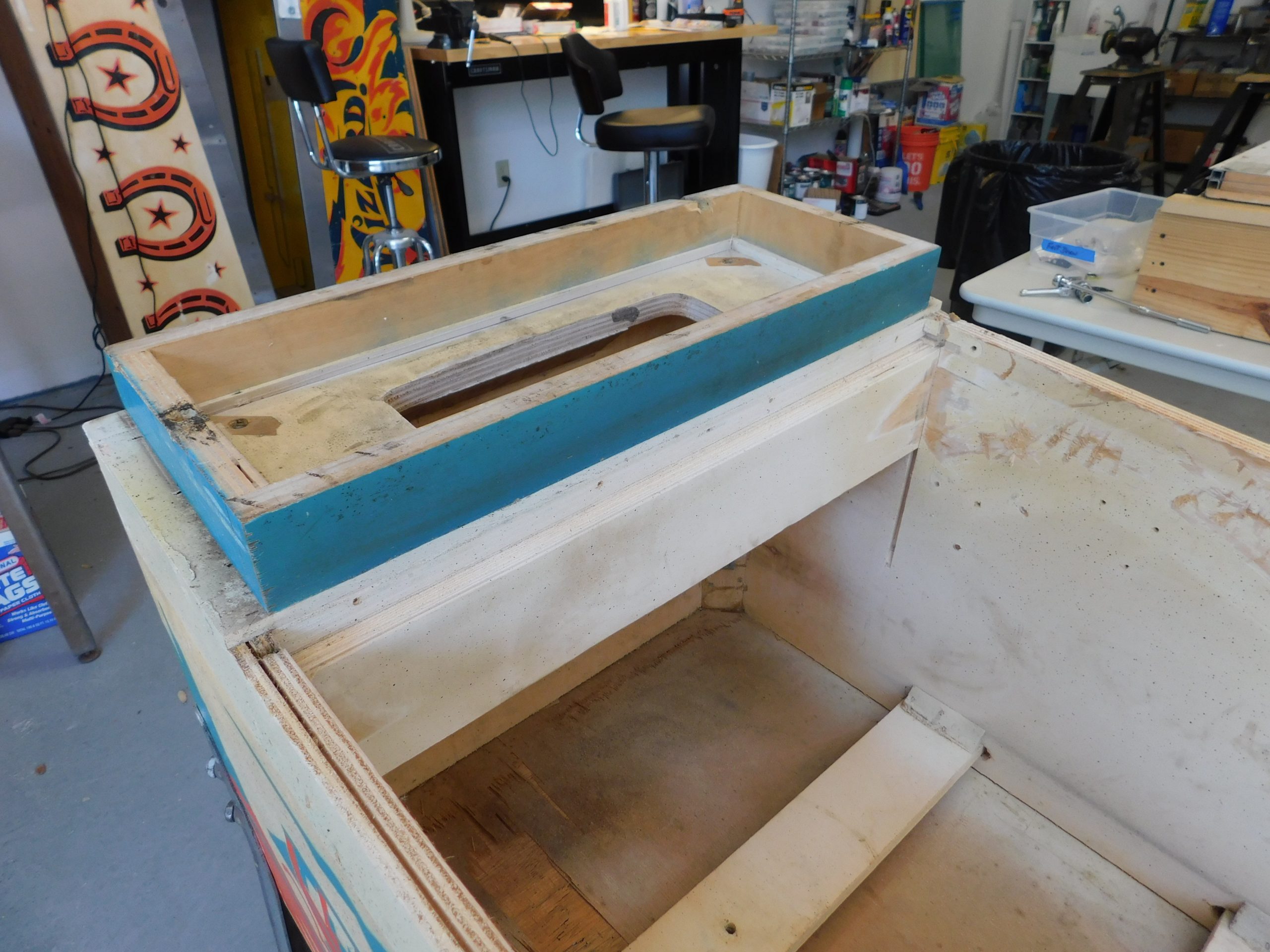 SOLD - 1975 Gottlieb Fast Draw (#1) (repainted cabinet) - Image 156
