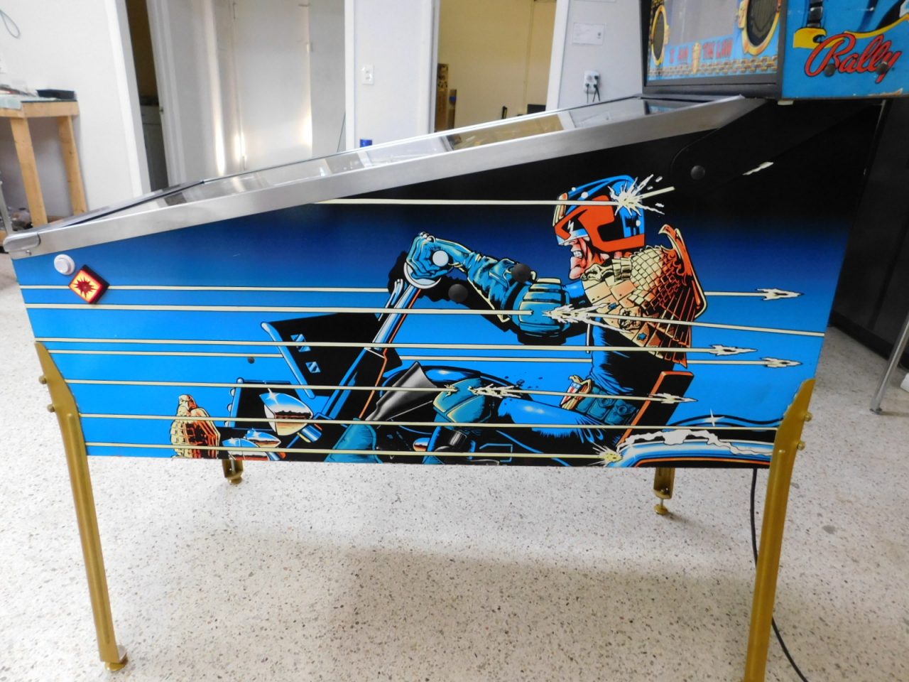 SOLD 1993 Bally Judge Dredd (6 ball Multiball) (Loaded with upgrades