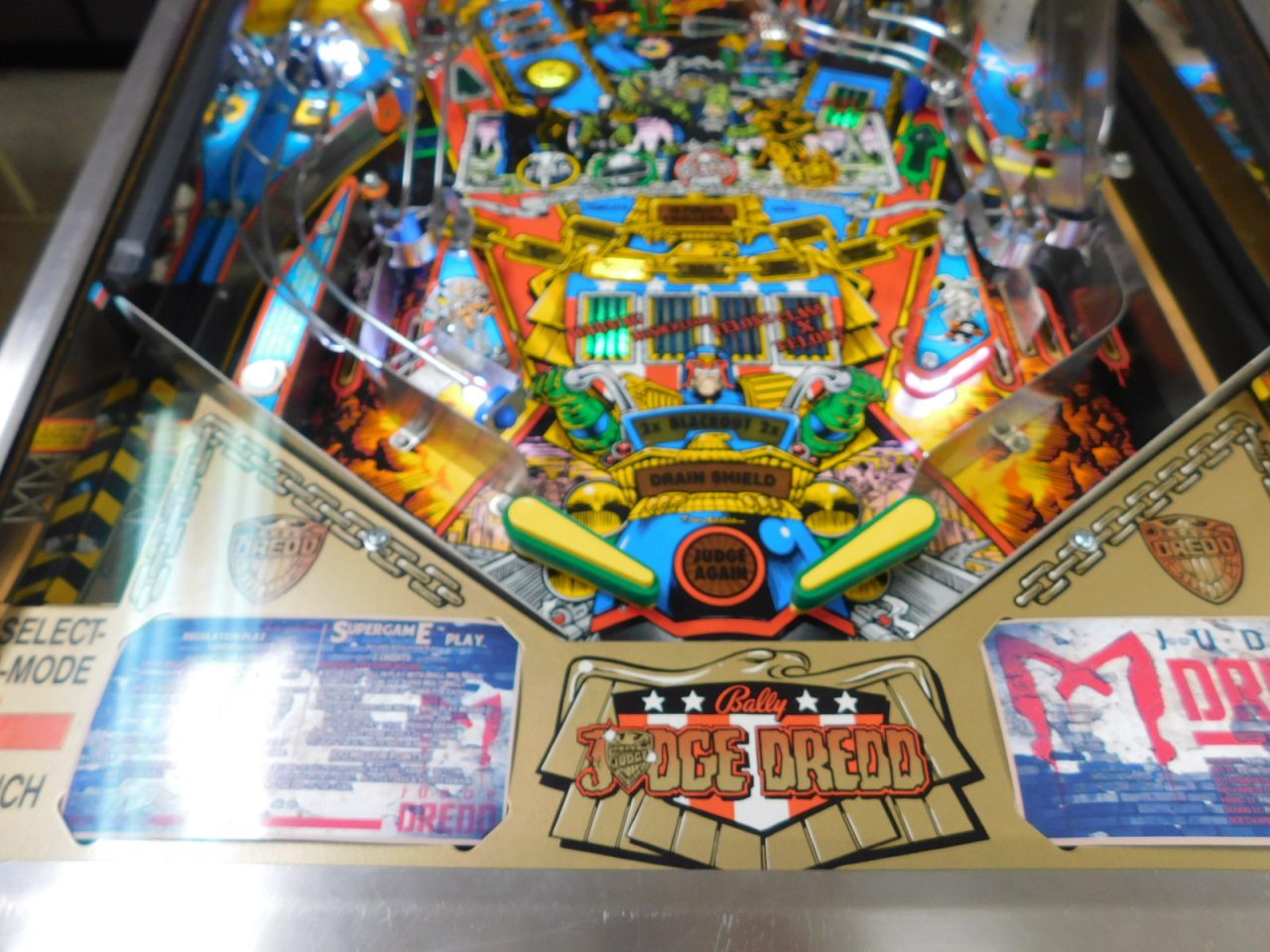 SOLD 1993 Bally Judge Dredd (6 ball Multiball) (Loaded with upgrades